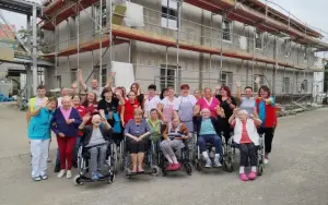 Pomozte s podporou sbírky „Cihla pro dědu a taška pro babču“ 1